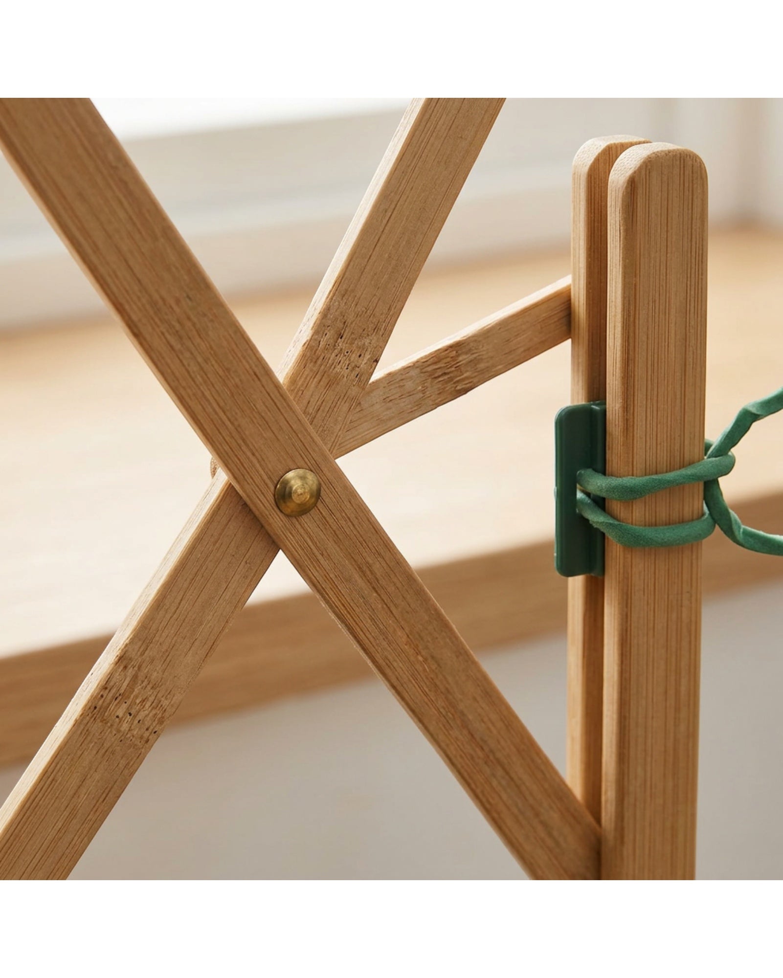 Ylvhg Expandable Bamboo Scissor Plant Trellis Natural 32 Inch - Detail view