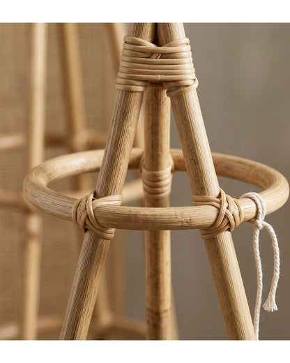 Ylvhg Three-Ring Rattan Obelisk Plant Support Natural 36 Inch - Detail view